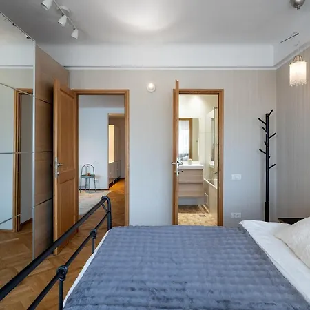 Cismigiu Park Elisabeta Apartment-ultra Апартаменты