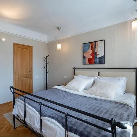 Cismigiu Park Elisabeta Apartment-ultra Апартаменты Бухарест