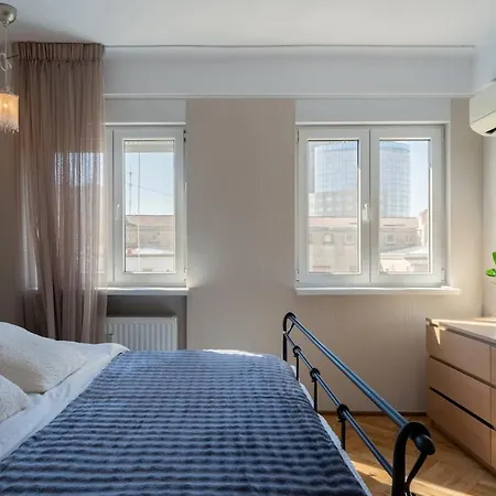 Апартаменты Cismigiu Park Elisabeta Apartment-ultra