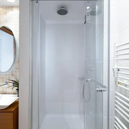 Cismigiu Park Elisabeta Apartment-ultra * Бухарест