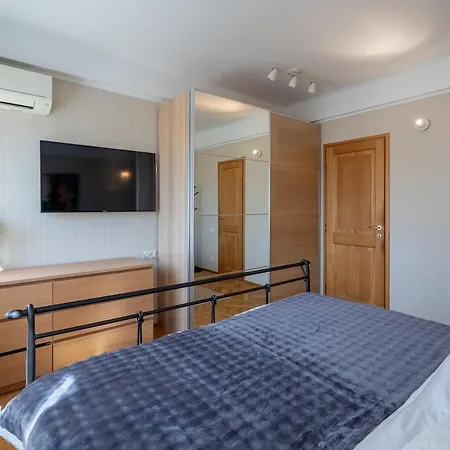 Cismigiu Park Elisabeta Apartment-ultra Appartamento