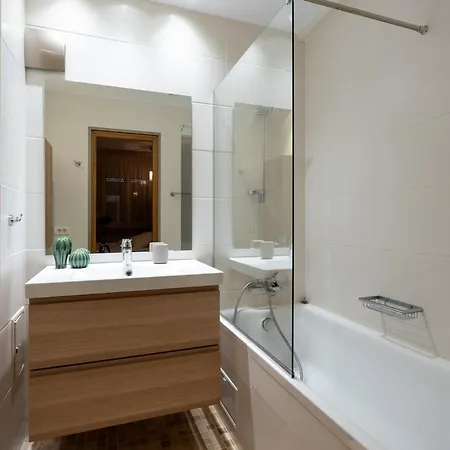 Cismigiu Park Elisabeta Apartment-ultra Appartamento